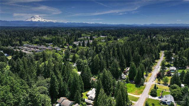 12015 59th Avenue E, Puyallup, WA 98373