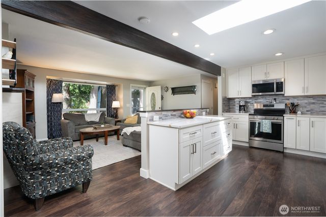 12015 59th Avenue E, Puyallup, WA 98373