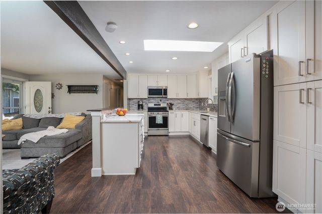 12015 59th Avenue E, Puyallup, WA 98373
