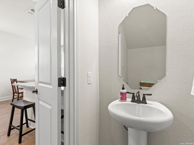 13710 Enzo Gate, San Antonio, TX 78253