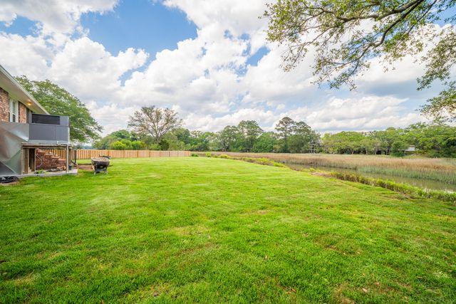 1244 Cornwallis Drive, Charleston, SC 29412