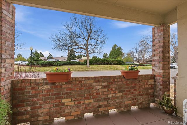 8641 E Dry Creek Road 511, Centennial, CO 80112