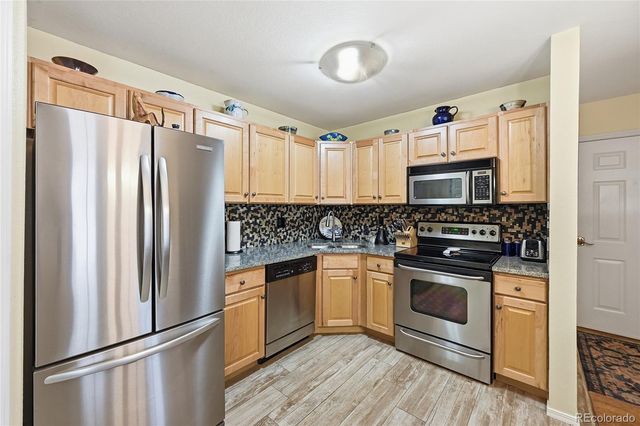 8641 E Dry Creek Road 511, Centennial, CO 80112