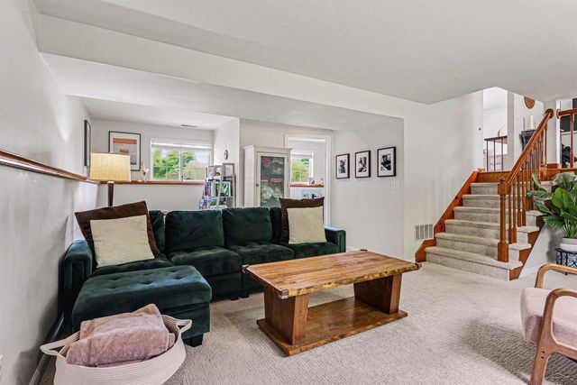 1447 Cedarwood Drive, Flushing, MI 48433