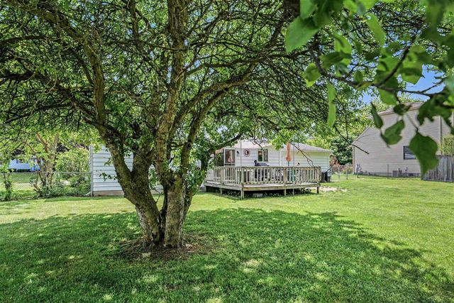 1447 Cedarwood Drive, Flushing, MI 48433