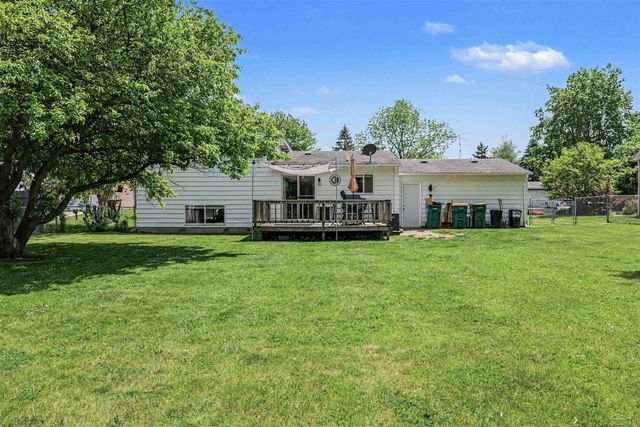 1447 Cedarwood Drive, Flushing, MI 48433