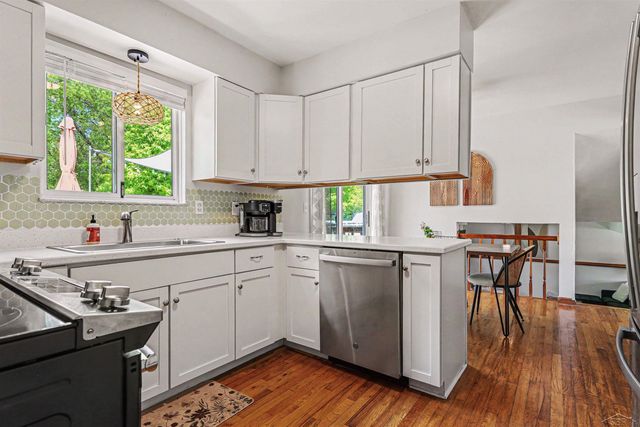 1447 Cedarwood Drive, Flushing, MI 48433