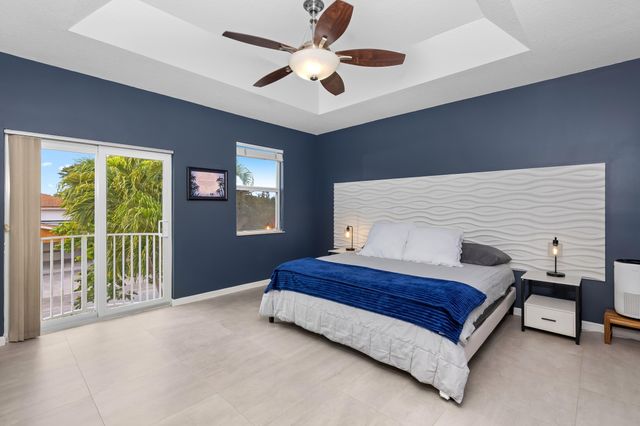 1222 NE 18th Avenue 1, Fort Lauderdale, FL 33304