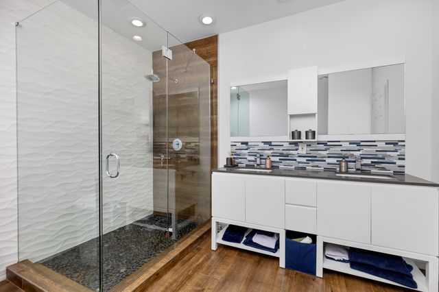 1222 NE 18th Avenue 1, Fort Lauderdale, FL 33304