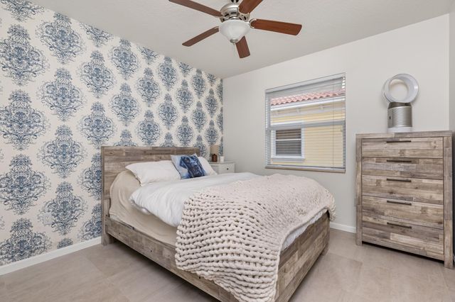 1222 NE 18th Avenue 1, Fort Lauderdale, FL 33304