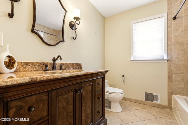 162 Denton Lane, Jackson, NJ 08527
