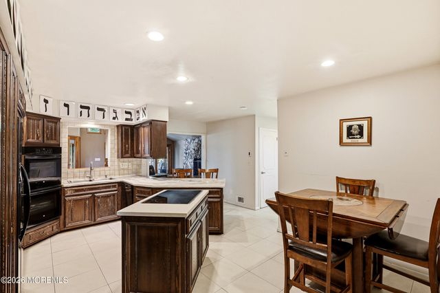 162 Denton Lane, Jackson, NJ 08527