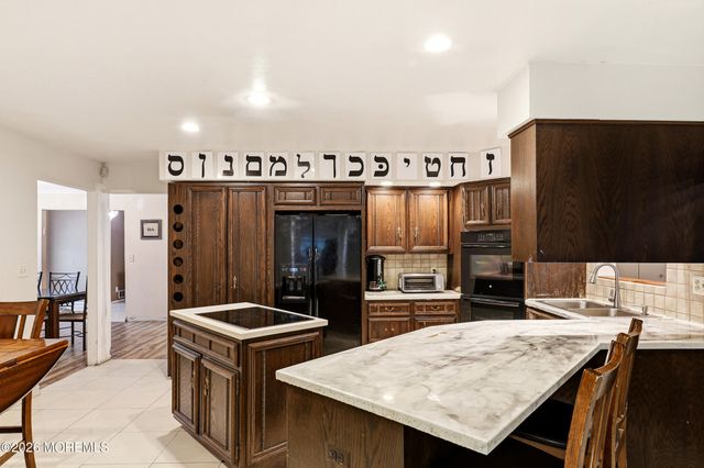 162 Denton Lane, Jackson, NJ 08527
