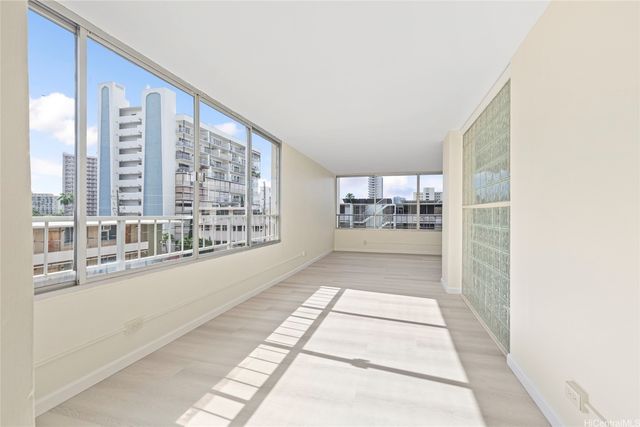 1310 Heulu Street 301, Honolulu, HI 96822