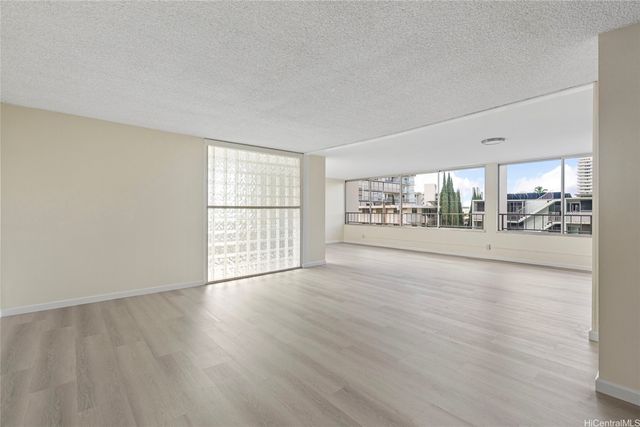 1310 Heulu Street 301, Honolulu, HI 96822