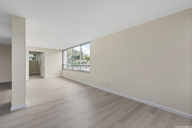 1310 Heulu Street 301, Honolulu, HI 96822