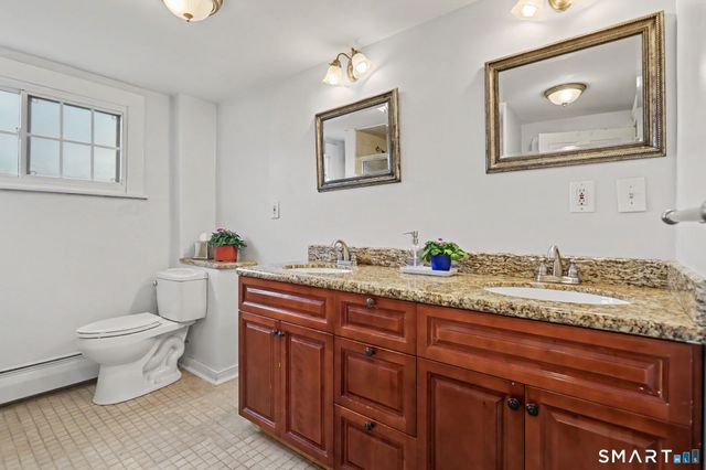 3720 Main Street, Stratford, CT 06614