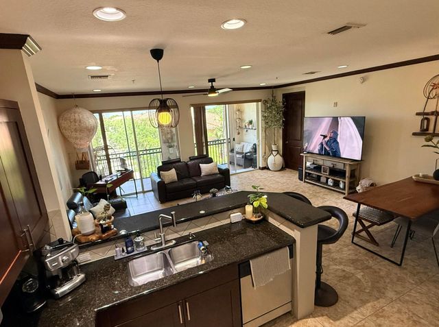 3055 NW 126TH Avenue 309, Sunrise, FL 33323