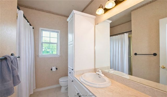 808 Timber Lane, Caldwell, TX 77836