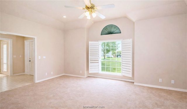 808 Timber Lane, Caldwell, TX 77836
