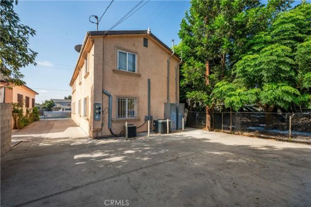1585 E 48th Place, Los Angeles, CA 90011