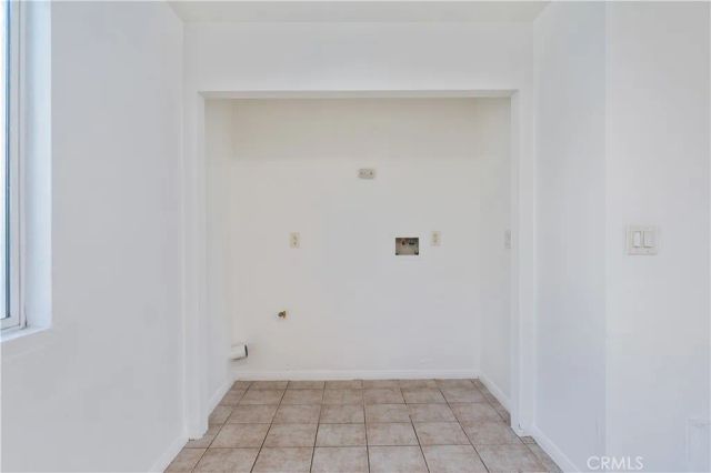1585 E 48th Place, Los Angeles, CA 90011