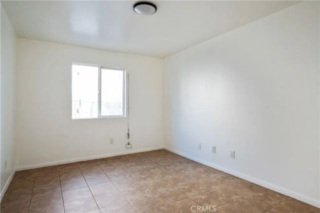 1585 E 48th Place, Los Angeles, CA 90011