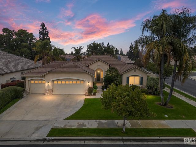 10000 Paradise Rose Street, Bakersfield, CA 93311