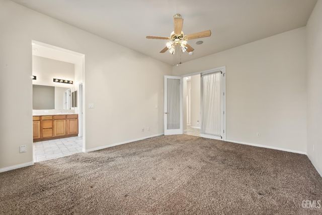 10000 Paradise Rose Street, Bakersfield, CA 93311