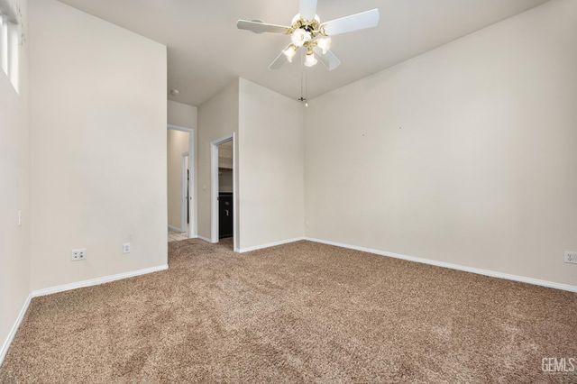 10000 Paradise Rose Street, Bakersfield, CA 93311