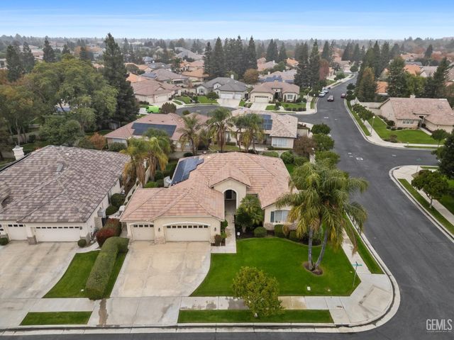 10000 Paradise Rose Street, Bakersfield, CA 93311
