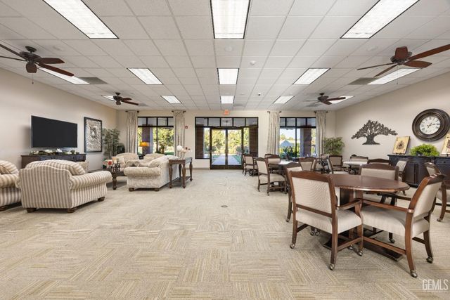 10000 Paradise Rose Street, Bakersfield, CA 93311