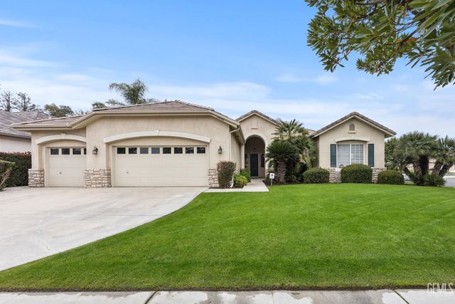 10000 Paradise Rose Street, Bakersfield, CA 93311
