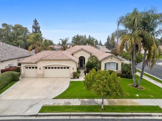 10000 Paradise Rose Street, Bakersfield, CA 93311