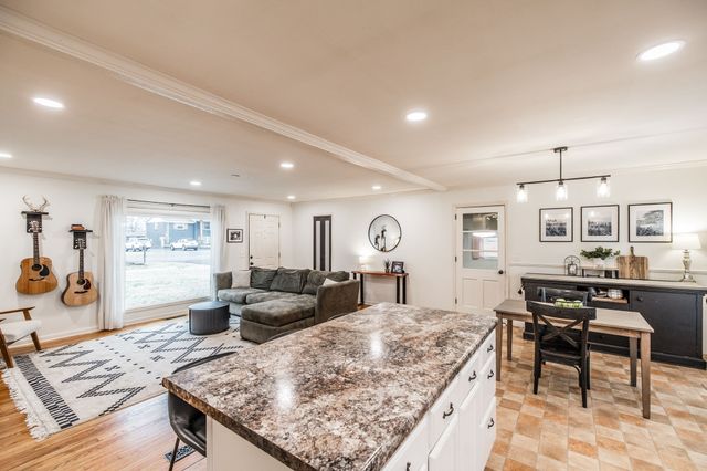 117 Maureen Dr, Hendersonville, TN 37075