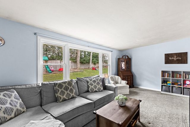 17 Ralph Rd., Raynham, MA 02767