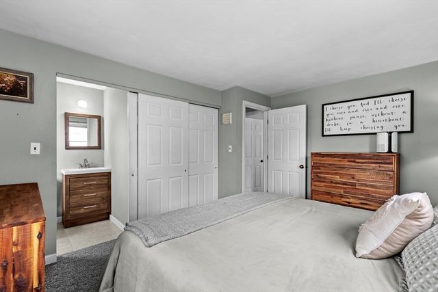 17 Ralph Rd., Raynham, MA 02767