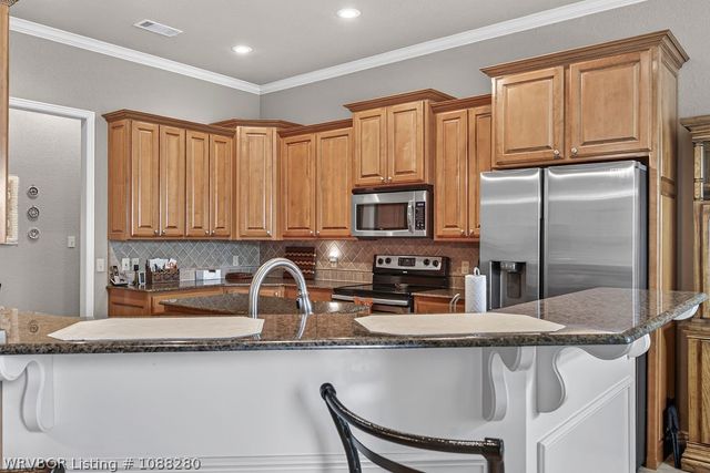 8009 Bridgewood Lane, Fort Smith, AR 72916