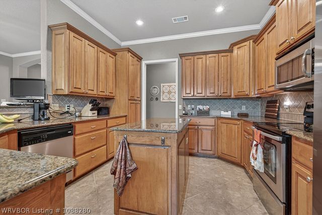 8009 Bridgewood Lane, Fort Smith, AR 72916