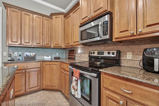 8009 Bridgewood Lane, Fort Smith, AR 72916