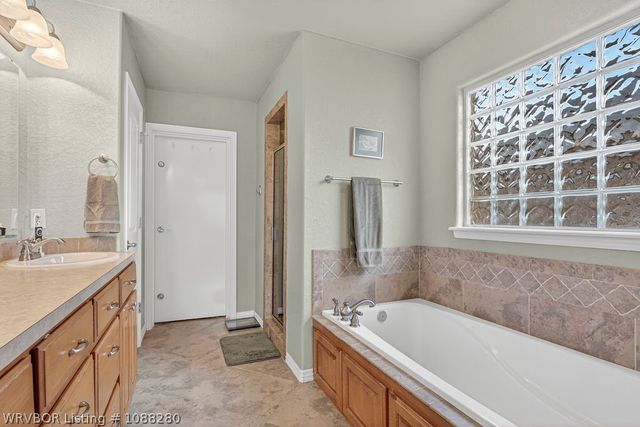 8009 Bridgewood Lane, Fort Smith, AR 72916