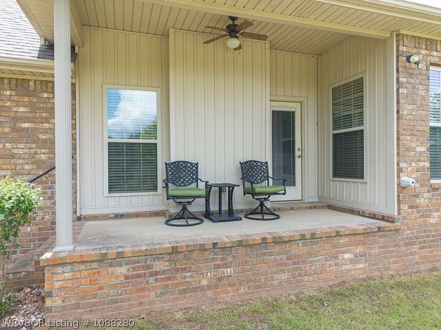 8009 Bridgewood Lane, Fort Smith, AR 72916