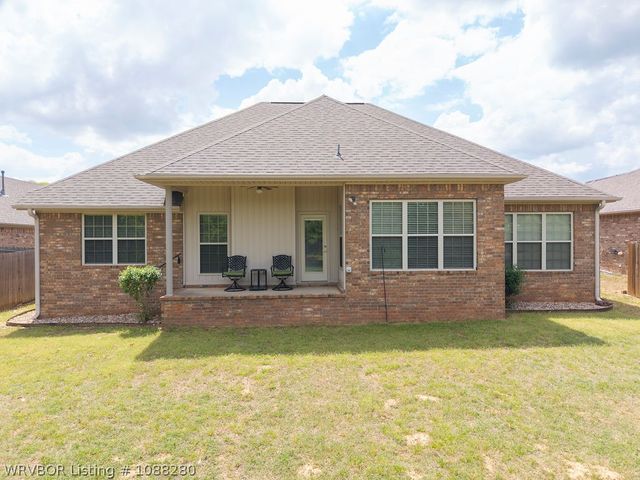 8009 Bridgewood Lane, Fort Smith, AR 72916
