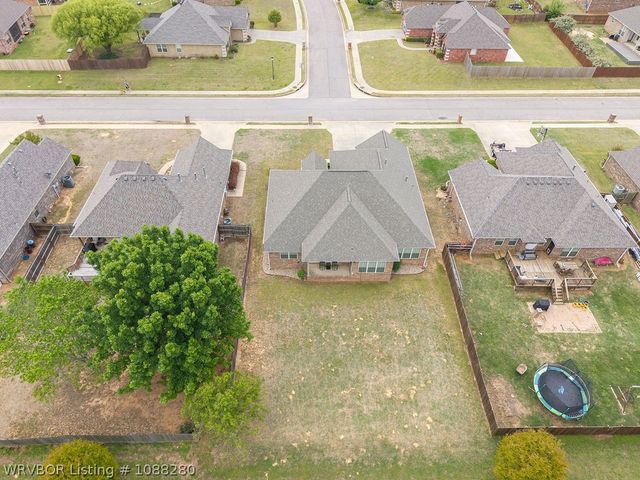 8009 Bridgewood Lane, Fort Smith, AR 72916