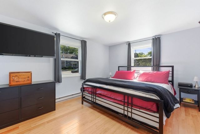 137 Holten, Danvers, MA 01923