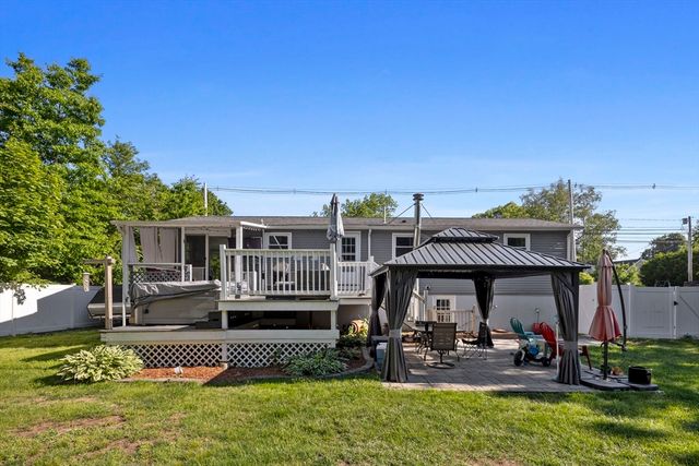 137 Holten, Danvers, MA 01923