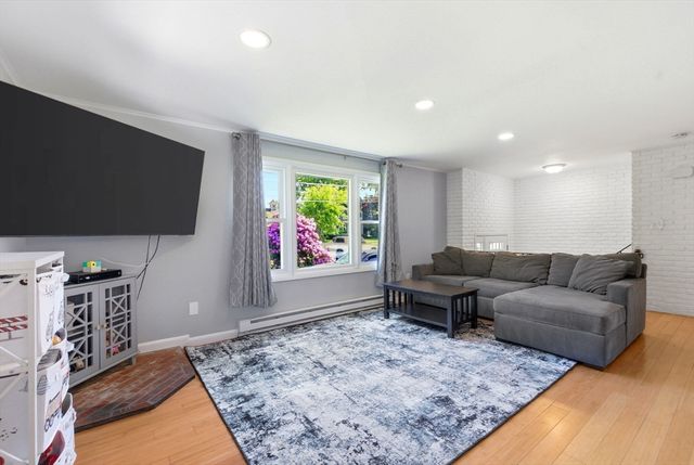 137 Holten, Danvers, MA 01923