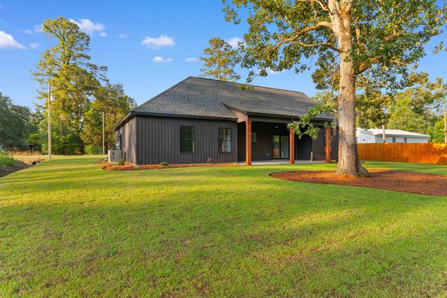 4394 Old Tram Rd., Conway, SC 29527