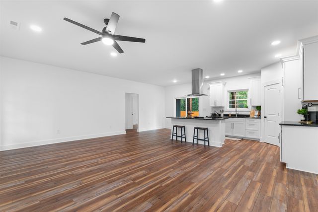 4394 Old Tram Rd., Conway, SC 29527