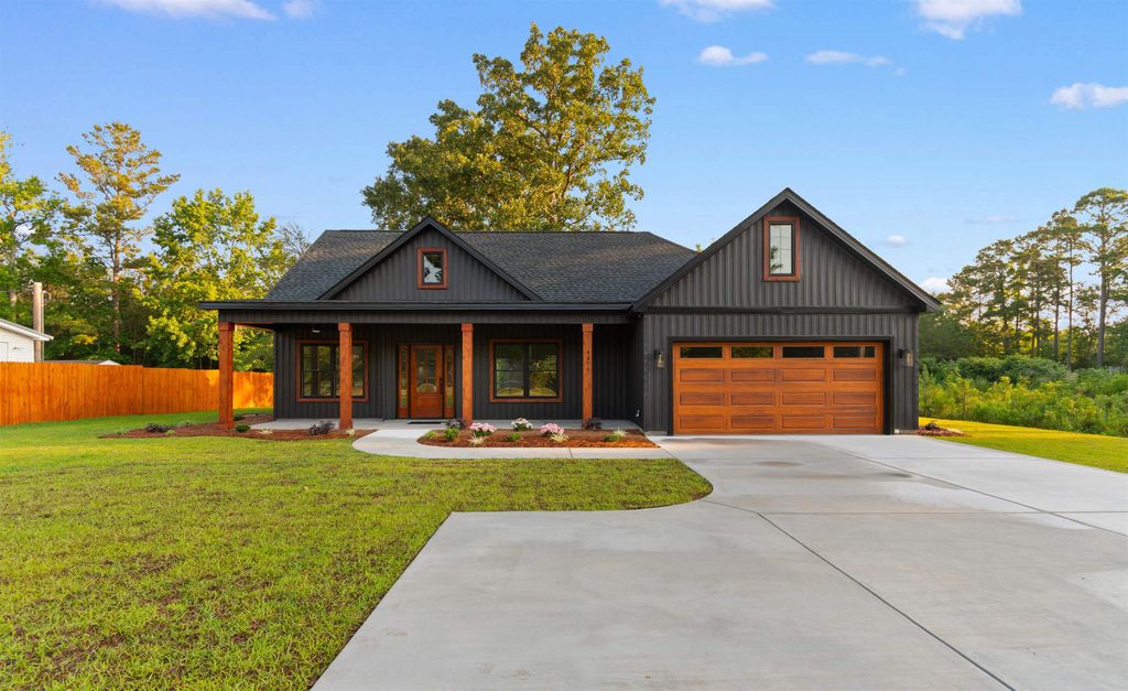 4394 Old Tram Rd., Conway, SC 29527